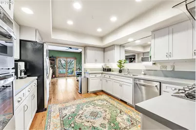 574 Wimbledon Ct, Eugene, OR 97401 - Photo 14