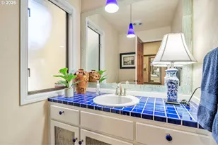 574 Wimbledon Ct, Eugene, OR 97401 - Photo 10