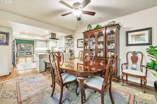 574 Wimbledon Ct, Eugene, OR 97401 - Photo 12