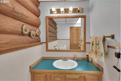 [Address not provided], Scotts Mills, OR 97375 - Photo 16
