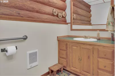 [Address not provided], Scotts Mills, OR 97375 - Photo 14