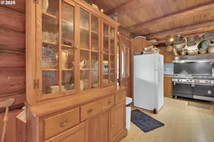 [Address not provided], Scotts Mills, OR 97375 - Photo 8