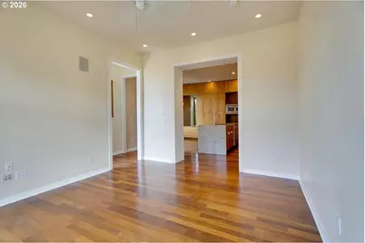1511 NE Tillamook St, Portland, OR 97212 - Photo 14