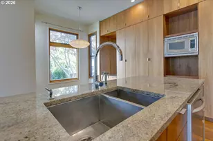 1511 NE Tillamook St, Portland, OR 97212 - Photo 6