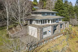 1038 Marina Heights Rd, Brookings, OR 97415 - Photo 38