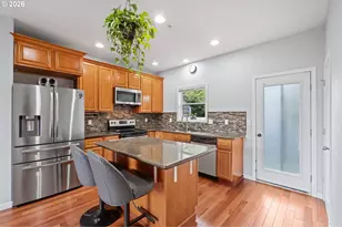 2619 SE 109th Ave, Portland, OR 97266 - Photo 4