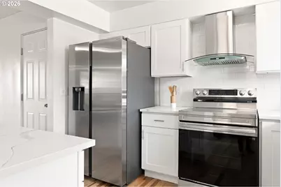 12601 SE Market St, Portland, OR 97233 - Photo 14