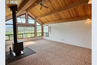 239 Meadowlark Ave, Roseburg, OR 97471 - Photo 4