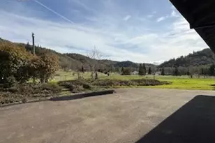 239 Meadowlark Ave, Roseburg, OR 97471 - Photo 32