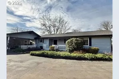 239 Meadowlark Ave, Roseburg, OR 97471 - Photo 1