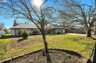 11809 SE 7th St, Vancouver, WA 98683 - Photo 2