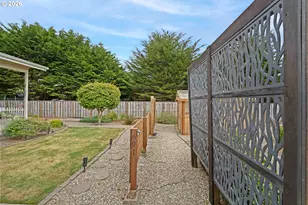 691 Seabird Dr, Bandon, OR 97411 - Photo 20