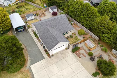 691 Seabird Dr, Bandon, OR 97411 - Photo 6