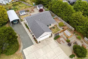691 Seabird Dr, Bandon, OR 97411 - Photo 6