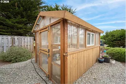 691 Seabird Dr, Bandon, OR 97411 - Photo 22