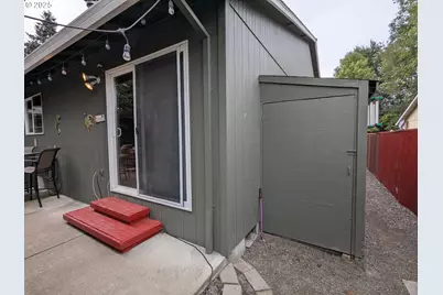 430 N 1st St, Carlton, OR 97111 - Photo 28