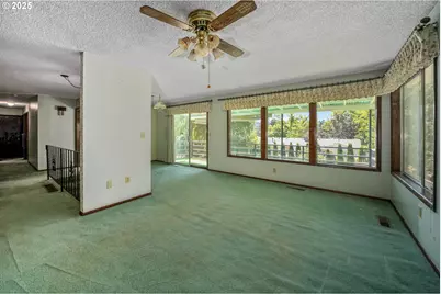 3295 Camellia Dr S, Salem, OR 97302 - Photo 10