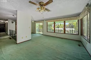 3295 Camellia Dr S, Salem, OR 97302 - Photo 10