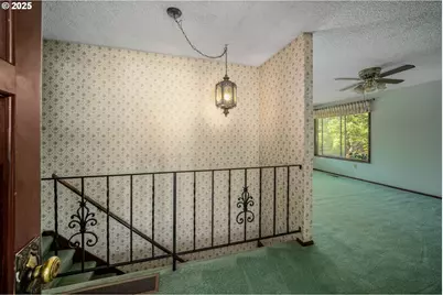 3295 Camellia Dr S, Salem, OR 97302 - Photo 6