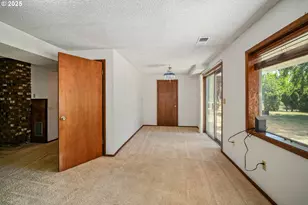 3295 Camellia Dr S, Salem, OR 97302 - Photo 26