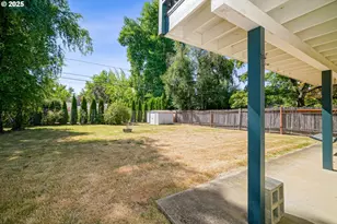 3295 Camellia Dr S, Salem, OR 97302 - Photo 38