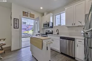 7360 N Atlantic Ave, Portland, OR 97217 - Photo 8