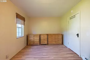 2988 Sheridan Ave, North Bend, OR 97459 - Photo 10