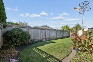 22730 Mooney Ave, Aurora, OR 97002 - Photo 24