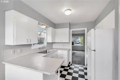 1323 NE 47th Ave, Portland, OR 97213 - Photo 10