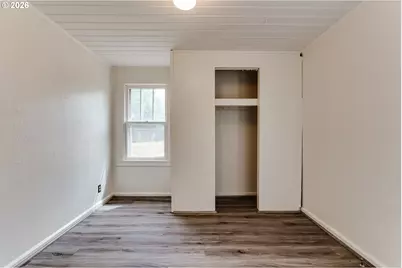 266 S 16th St, Cottage Grove, OR 97424 - Photo 14