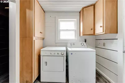 266 S 16th St, Cottage Grove, OR 97424 - Photo 10