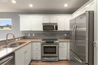 16740 NW Arizona Dr, Beaverton, OR 97006 - Photo 8