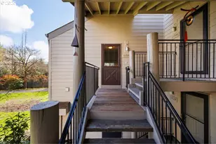 11724 SW Boones Bend Dr, Beaverton, OR 97008 - Photo 2