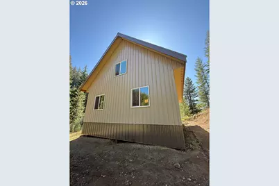 63850 Lost Creek Ln, Elgin, OR 97827 - Photo 1