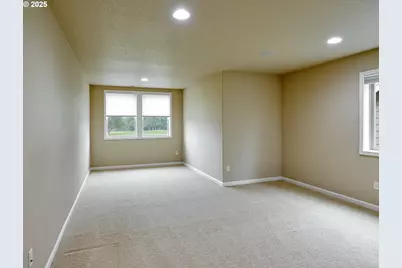 429 Turnberry Ave, Woodburn, OR 97071 - Photo 22
