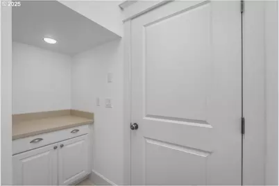 619 SW Foresta Ter, Portland, OR 97225 - Photo 34