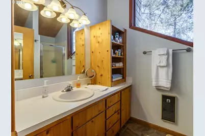 57543 Indian Ln, Sunriver, OR 97707 - Photo 32