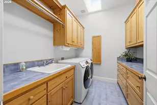 743 Club Way, Eugene, OR 97401 - Photo 26