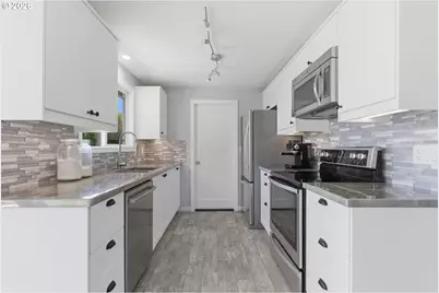 1808 NW 94th St, Vancouver, WA 98665 - Photo 18