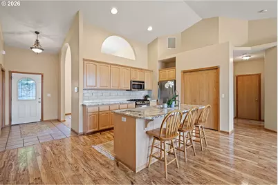 619 Driftwood Dr, Eugene, OR 97402 - Photo 10