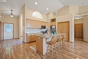 619 Driftwood Dr, Eugene, OR 97402 - Photo 10