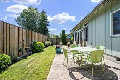 619 Driftwood Dr, Eugene, OR 97402 - Photo 40