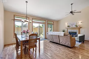 619 Driftwood Dr, Eugene, OR 97402 - Photo 14