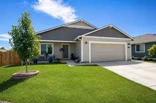 596 E Lauren Ave, Hermiston, OR 97838 - Photo 1