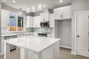 296 NW Mawrcrest Ave, Gresham, OR 97030 - Photo 12