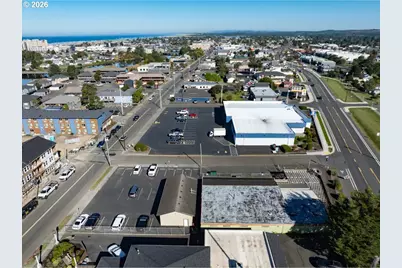 725 Ave J, Seaside, OR 97138 - Photo 24
