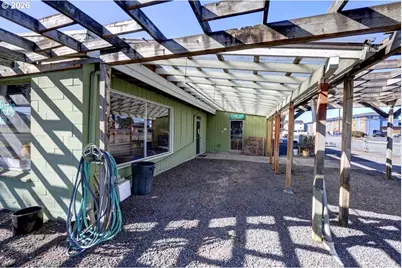 725 Ave J, Seaside, OR 97138 - Photo 16