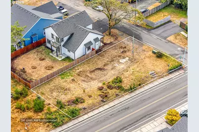 750 17th Ave, Seaside, OR 97138 - Photo 2