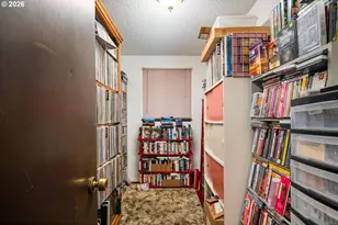 12011 SE Market St, Portland, OR 97216 - Photo 30