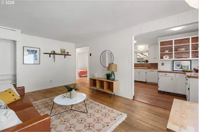 9568 N Ivanhoe St, Portland, OR 97203 - Photo 10